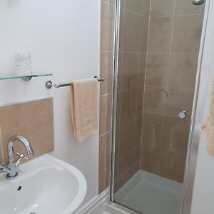 Private Bathroom Single Room